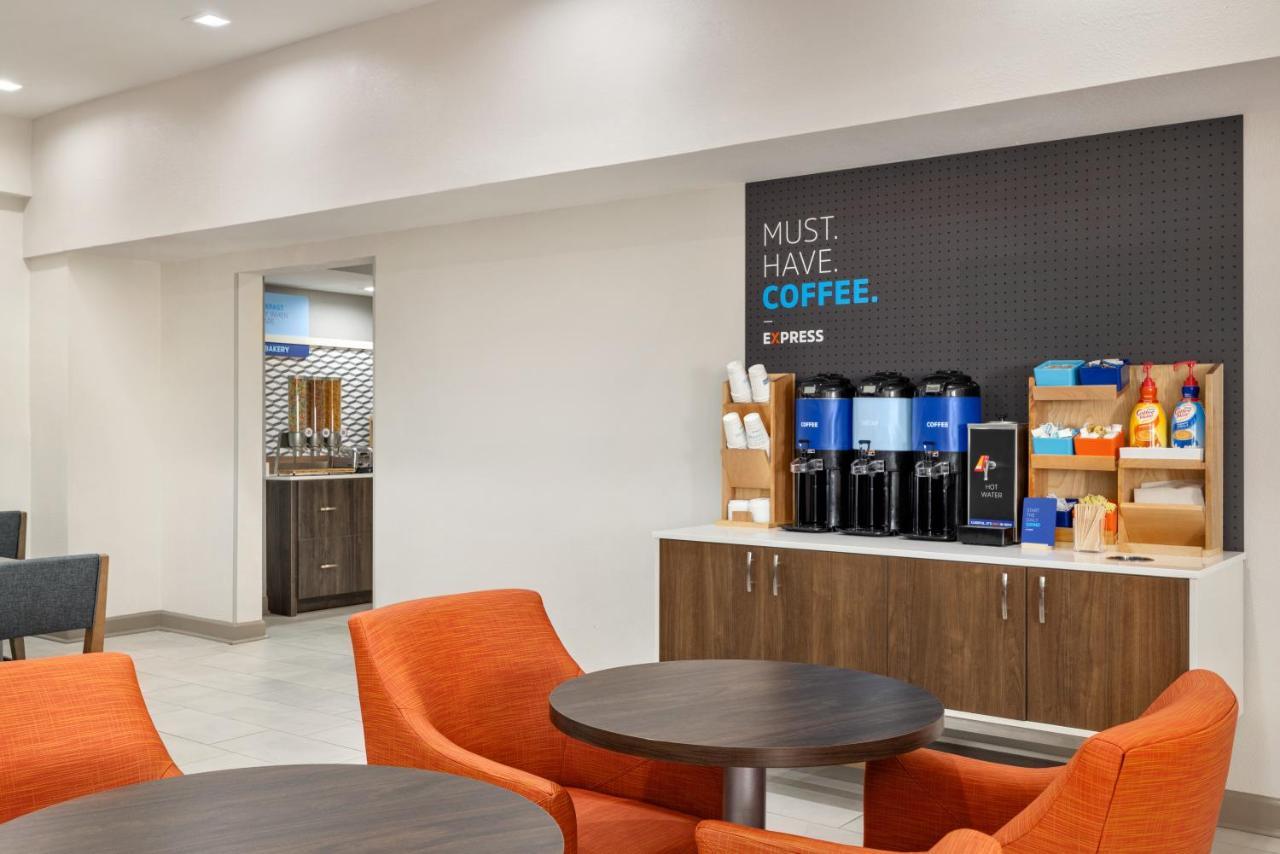 Holiday Inn Express & Suites Opelousas By Ihg Ngoại thất bức ảnh